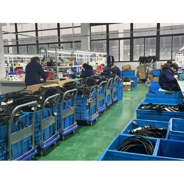 250kw 250A CCS1 to CCS2 EV Connector Fast Charging DC Charging Adapter for Green Energy Electric Vehicle Charging Solutions