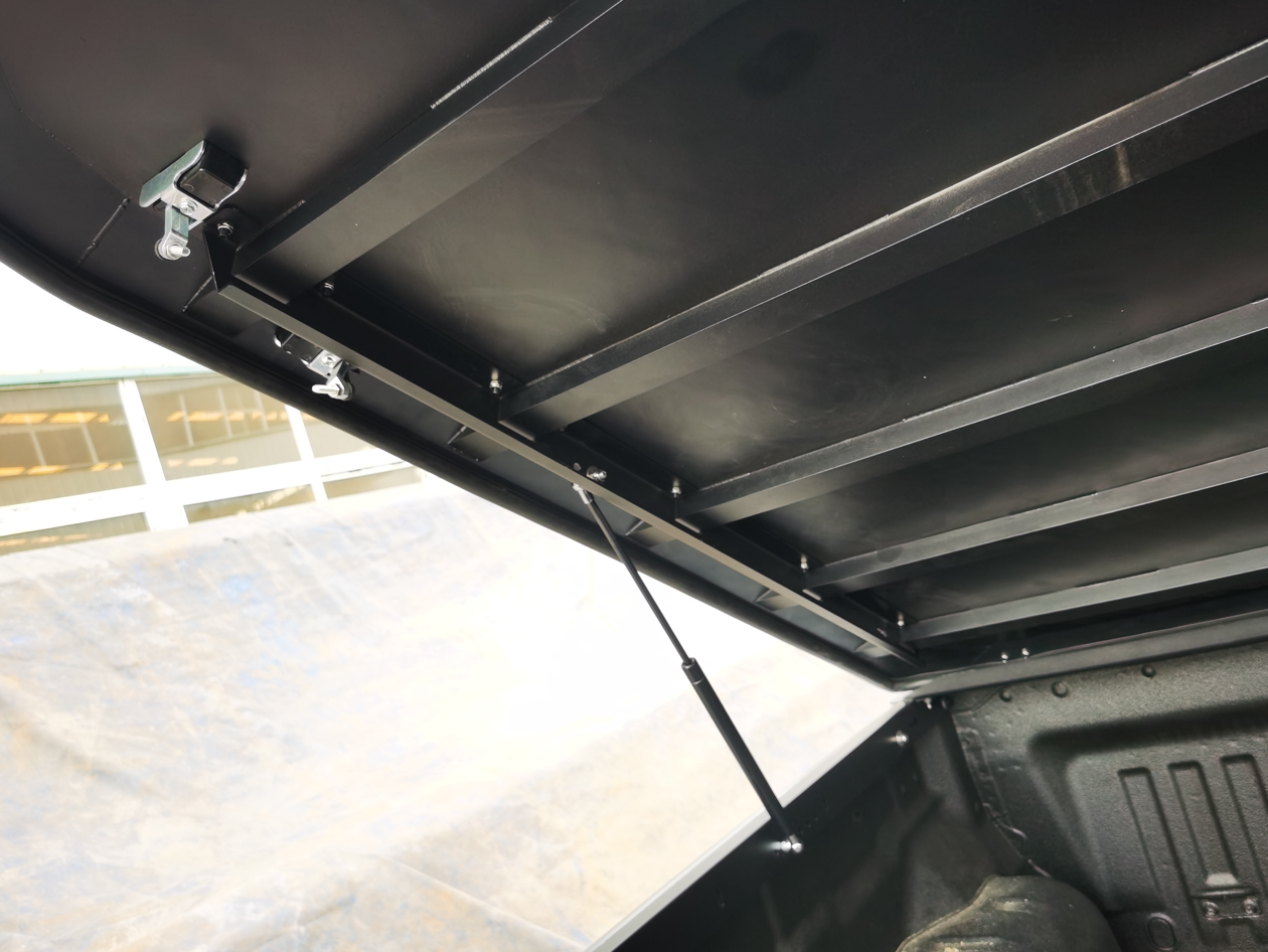 2015 Ram 2500 8ft Aluminium Folding Hard Truck Bed Cover Made of Manganese Steel
