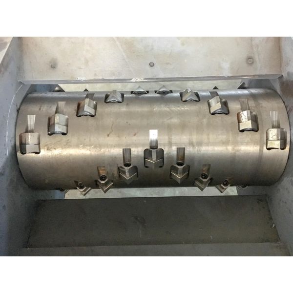 Single Shaft Industrial Plastic Crusher 600-1500mm Plastic Lump Shredder
