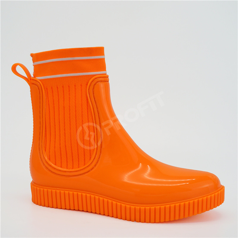 EU 28 Acid Resistant PVC Rain Boots High Heel With Neon elastic