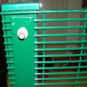 Welded security fence high security fence with razor wire or wall spike