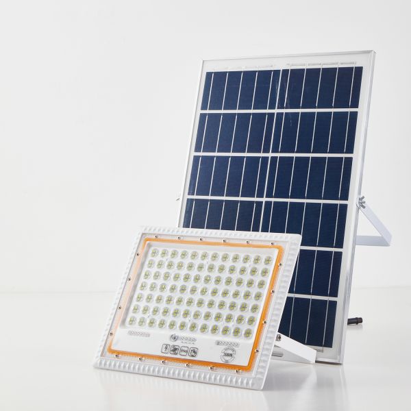 High Brightness Solar Flood light with 2835 LED Chips and 15000MAH Battery for 200W Power