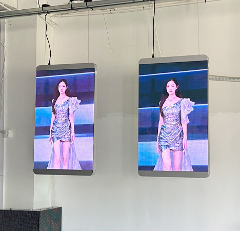 Smart LED Signs: Modern Displays for Bars, DJs, and Stores!