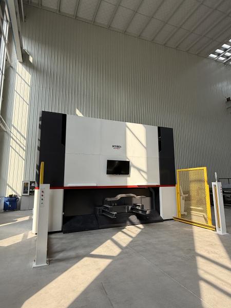 Buy BOCHU Software and 2000mm Processing Width Exchange Table Laser Cutting Machine for Large-Scale Cutting at wholesale prices