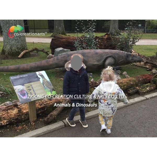 Realistic Animatronic Komodo Dragon With Dynamic Motion & Natural Habitat Detailing