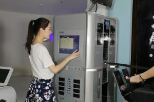 Quality Comfortable Back Decompression Machine Decompression Traction System for sale