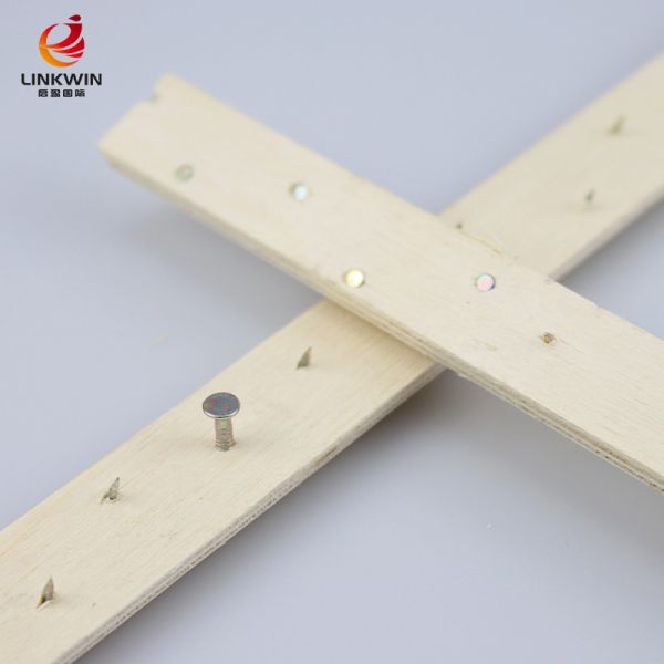 Dual purpose nails simple installation wood carpet gripper for inner installing